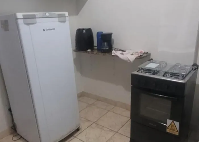 Espacosa Kitnet Em Itapua 10 Min Da Praia.